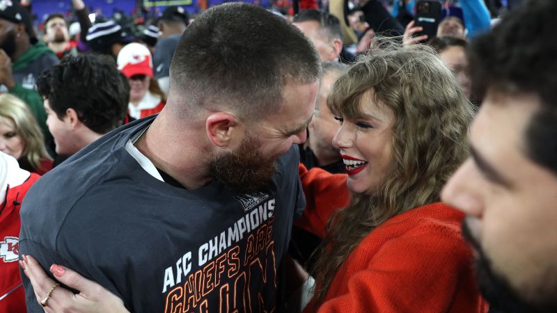 Taylor Swift feiert mit Travis Kelce den Einzug der Chiefs in den Super Bowl