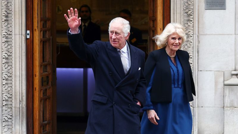 Re Carlo è stato dimesso dall'ospedale poche ore dopo la principessa del Galles