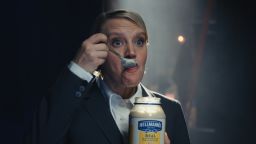 Interview with Kate McKinnon about her Super Bowl commercial for Hellmann's mayo with Pete Davidson and a cat.