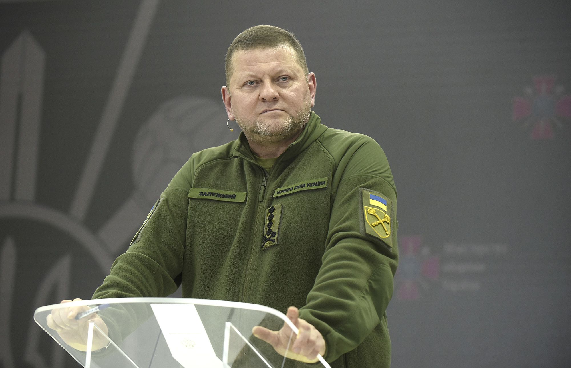 Ο Ουκρανός στρατηγός Valerii Zaluzhnyi πραγματοποιεί συνέντευξη Τύπου ** ΔΙΑΘΕΣΙΜΗ ΙΣΤΟΡΙΑ, ΕΠΙΚΟΙΝΩΝΗΣΤΕ ΜΕ ΤΟΝ ΠΡΟΜΗΘΕΥΤΗ** Με τους: Ανώτατος Διοικητής των Ενόπλων Δυνάμεων της Ουκρανίας, Στρατηγός Valerii Zaluzhnyi Πού: Κίεβο, Ουκρανία Πότε: 26 Δεκεμβρίου 2023 Πίστωση: Ukrinform */Εικόνες εξωφύλλου *ΔΙΚΑΙΩΜΑΤΑ ΜΟΝΟ ΗΒ ΚΑΙ Η.Π.Α.** (Εικόνες εξωφύλλου μέσω AP Images)