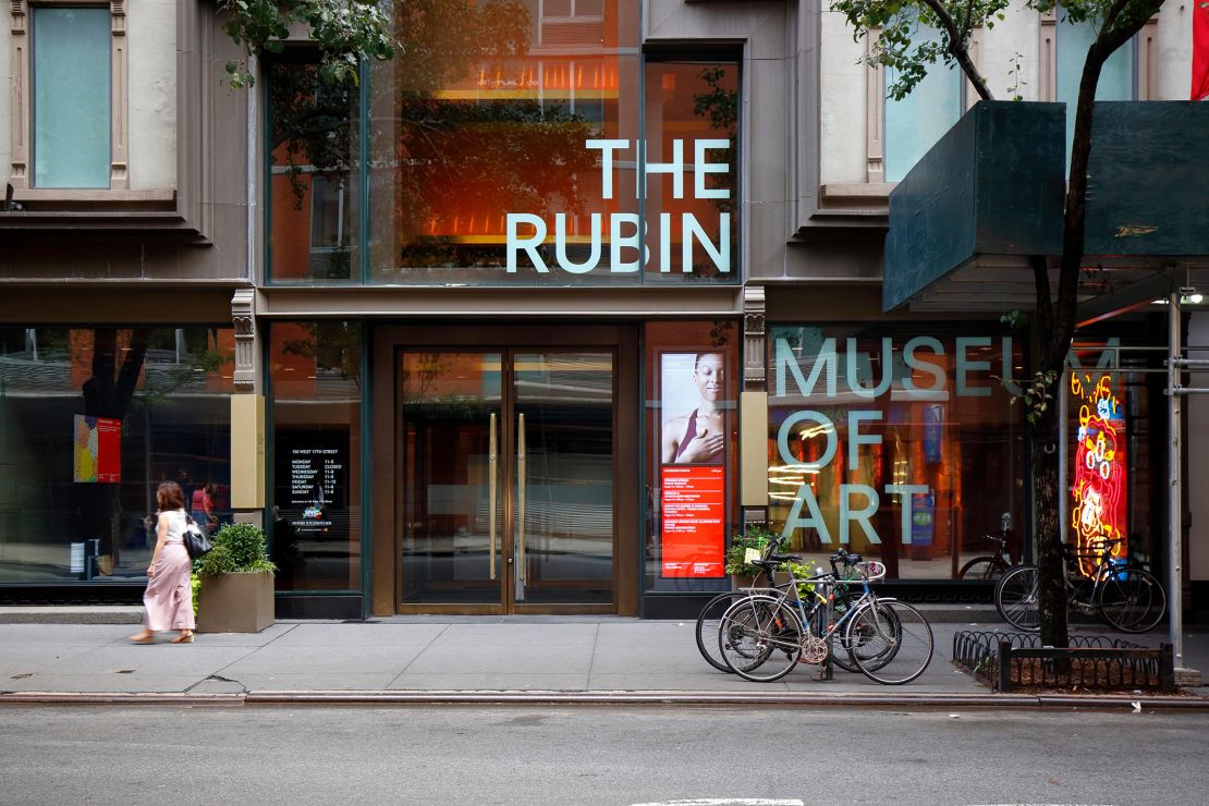 W9NX9E Rubin Museum of Art, 150 West 17th Street, New York, NY. exterior storefront of an art museum in the Chelsea neighborhood of Manhattan.