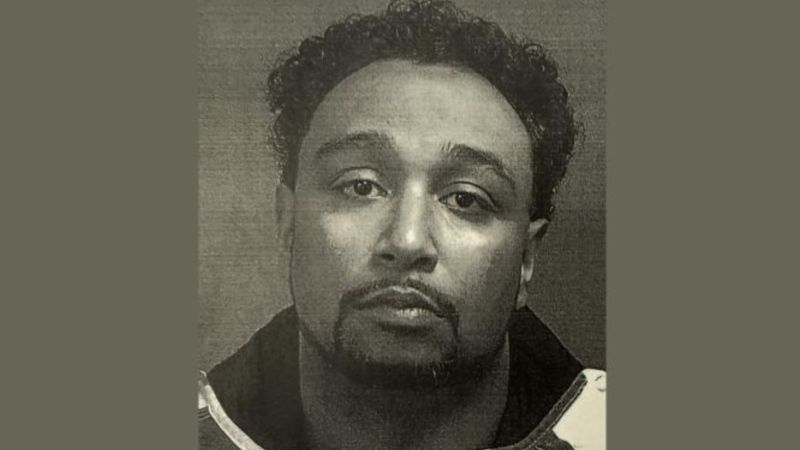 Video: Sheriff vows to capture man who killed officer in Tennessee