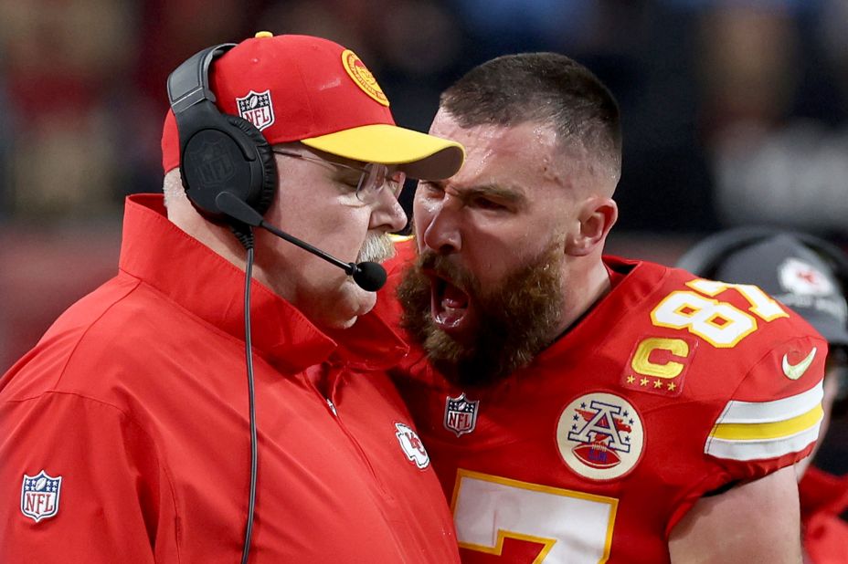 Chiefs tight end Travis Kelce yells at coach Andy Reid after Chiefs running back Isiah Pacheco fumbled in the red zone during the second quarter. The Chiefs trailed San Francisco 10-3 at halftime.