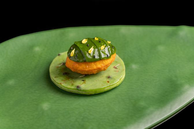 <strong>2. Trèsind Studio:</strong> Specializing in modern Indian cuisine, the "<a href="https://www.theworlds50best.com/mena/en/the-list/1-10/tresind-studio.html" target="_blank" target="_blank">fantastically experimental and highly conceptual</a>" Trèsind Studio opened in Dubai in 2018. It has just 20 seats, and beyond the ambitious dishes from chef Himanshu Saini, goes all-in on the experiential aspect of fine dining. 