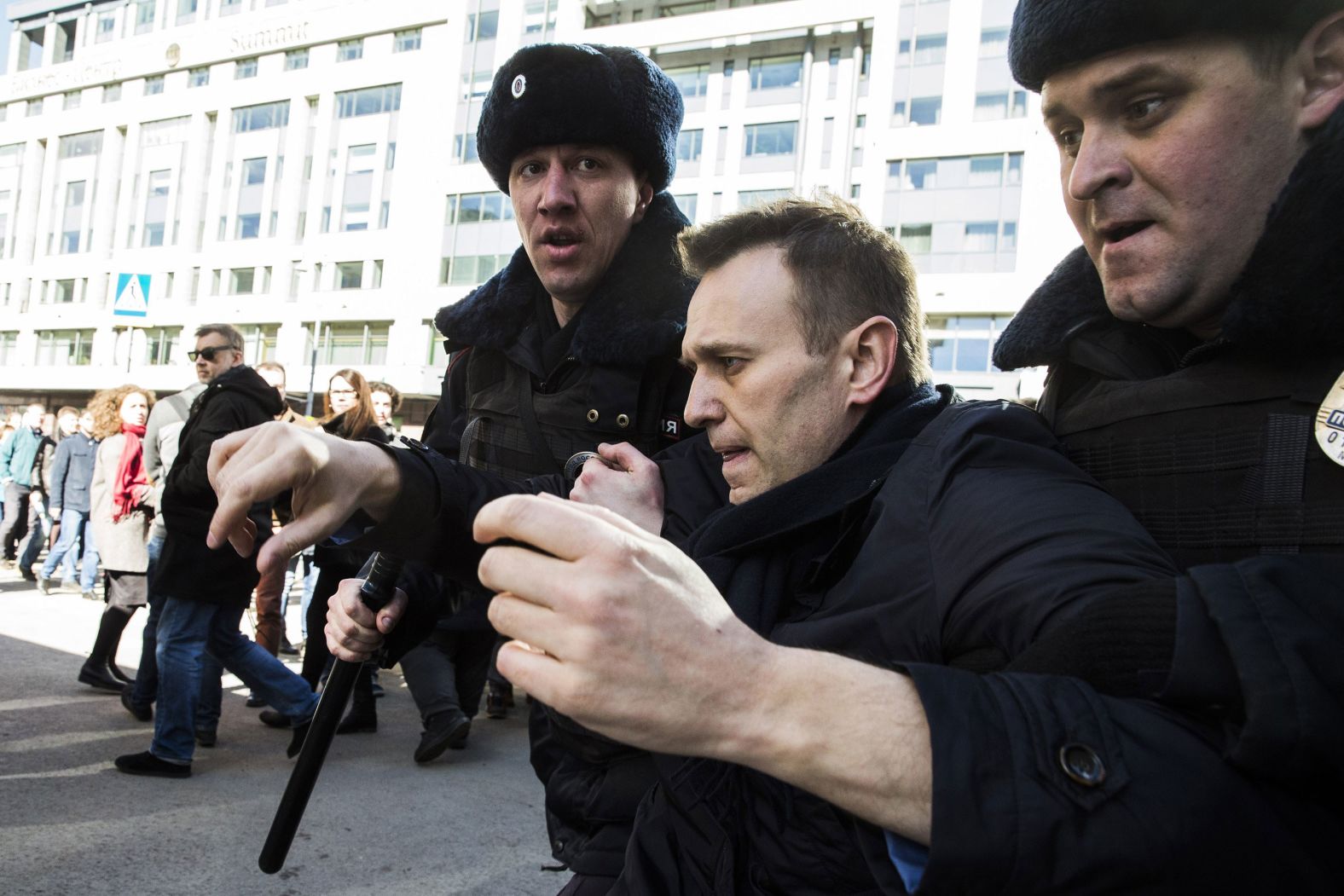 Police detain Navalny during an opposition rally in Moscow in March 2017.
