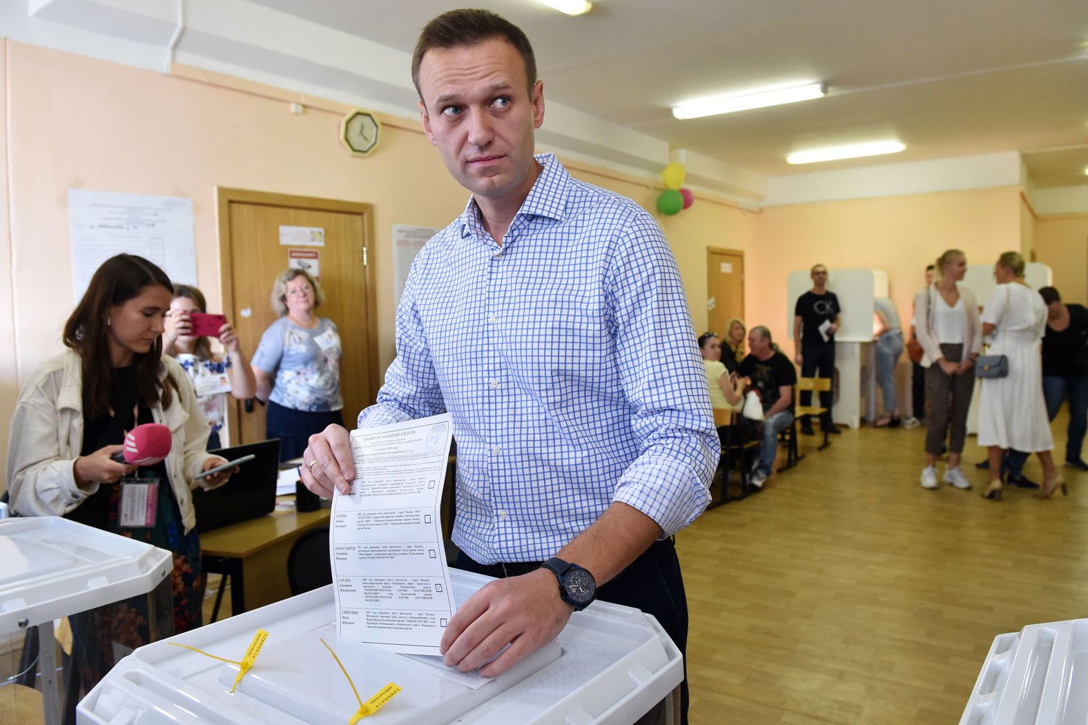 Navalny casts his vote at a polling station in Moscow in September 2019.