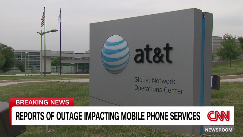 Reports of outage impacting mobile phone services across the U.S.