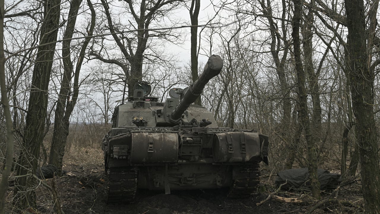 Ukrainian servicemen of the 82nd Separate Air Assault Brigade prepare for combat Challenger 2 tank in an undisclosed location near frontline in Zaporizhzhia region, on February 12, 2024, amid the Russian invasion of Ukraine. (Photo by Genya SAVILOV / AFP) (Photo by GENYA SAVILOV/AFP via Getty Images)