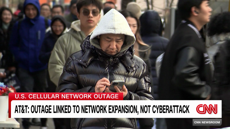 Outage hits tens of thousands of US cell users