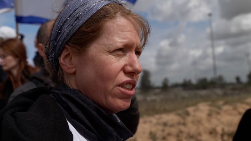 Israeli protester says Palestinians in Gaza don t deserve a loaf of bread