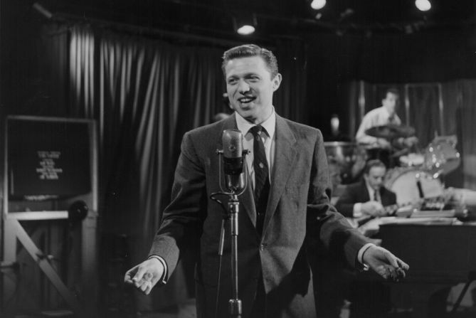 <a  target="_blank">Steve Lawrence</a>, an award-winning pop singer who often performed with his late wife Eydie Gormé as the duo Stevie & Eydie, died from Alzheimer's disease on March 7, according to a statement from his publicist. He was 88.