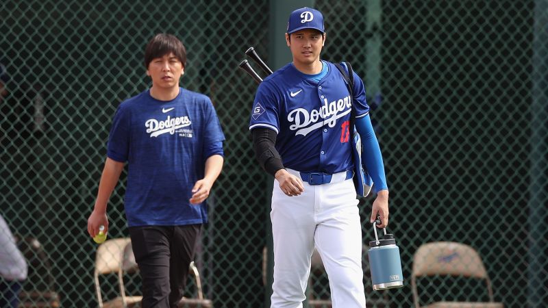 Shohei Ohtani играе в загубата на Dodgers от Angels, след като отговори на обвиненията в хазарт и кражба срещу бивш преводач