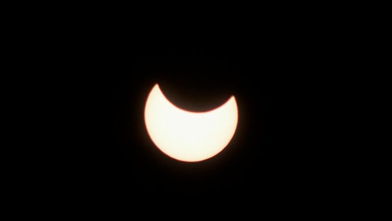 Qué saber sobre un eclipse solar total: momento, trayectoria de la totalidad, gafas de eclipse