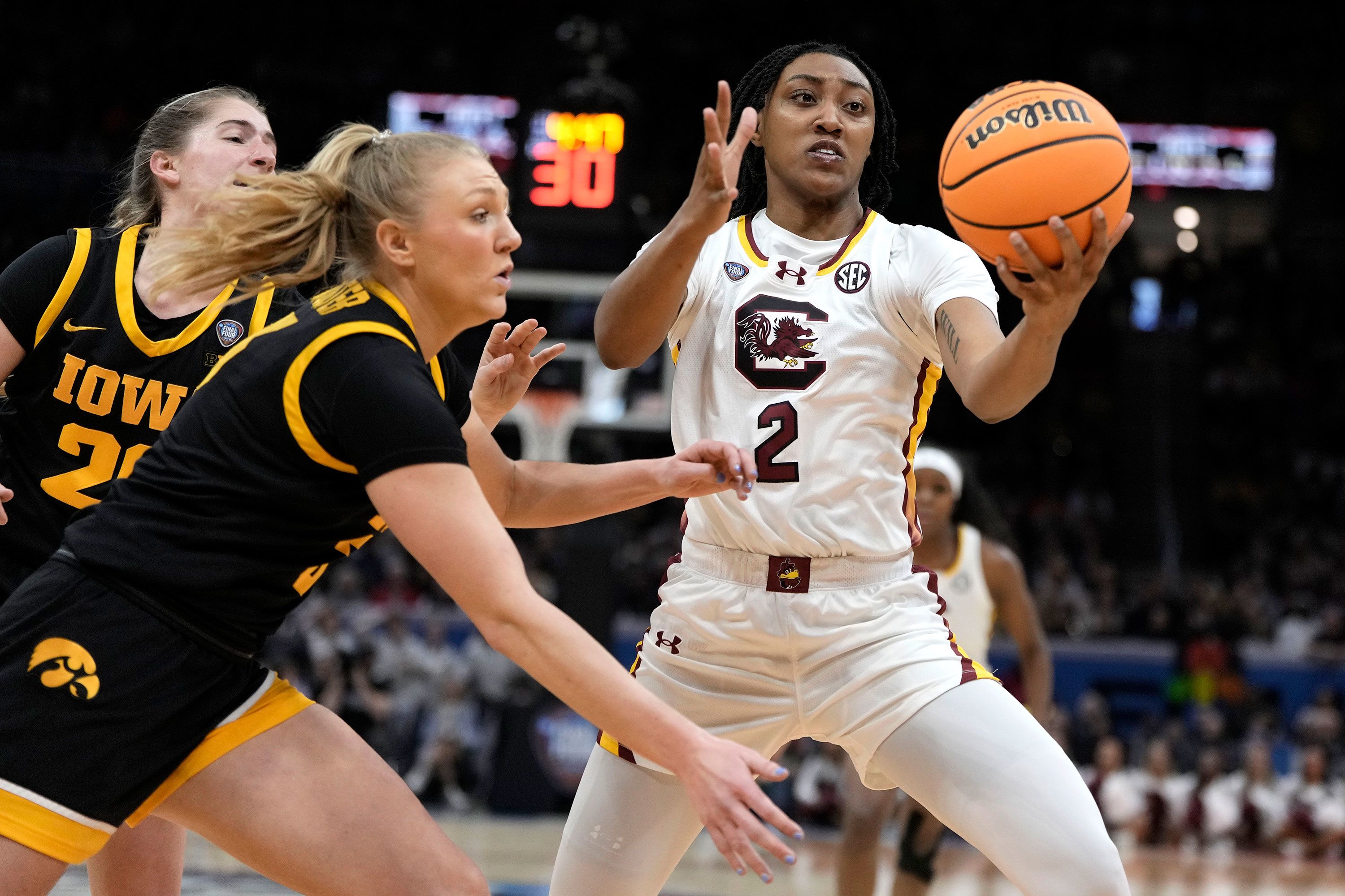 South Carolina-Iowa title game shatters women's college basketball ratings  record | CNN