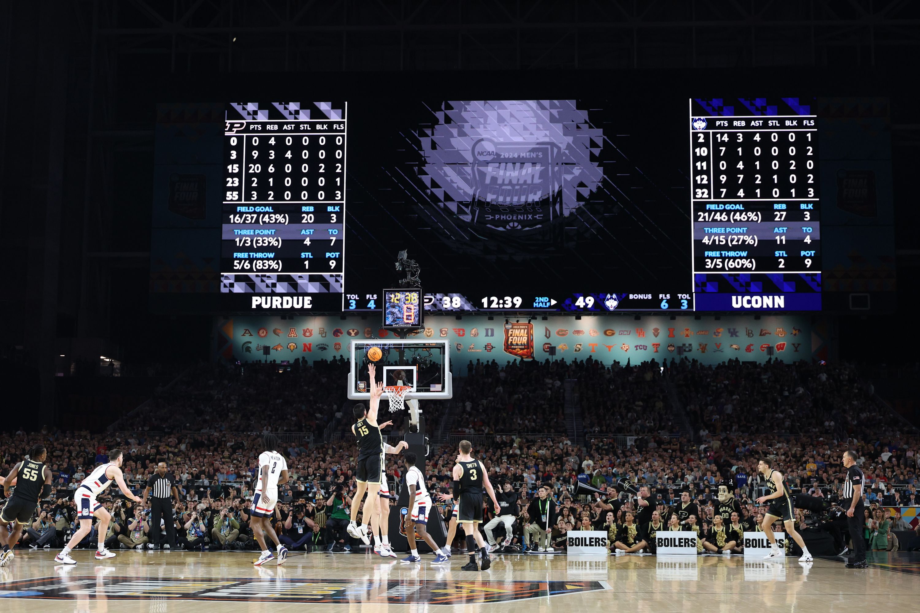 Purdue's Zach Edey attempts a shot in the second half.