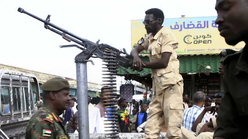 Докато Судан отбелязва мрачната годишнина от едногодишен конфликт хуманитарните агенции предупредиха че