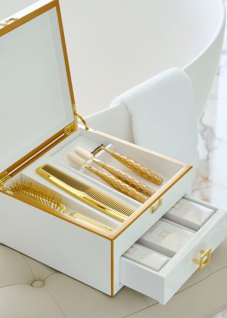 Atlantis, The Royal: Guests can enjoy designer amenities made by French fashion house Hermès, as well as bespoke gold toothbrushes, combs and brushes. 
