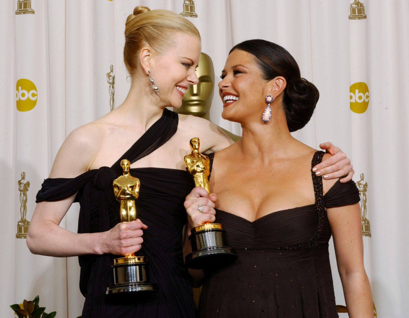 Kidman and Catherine Zeta-Jones pose with their Academy Awards in 2003. Kidman won for her role in "The Hours."