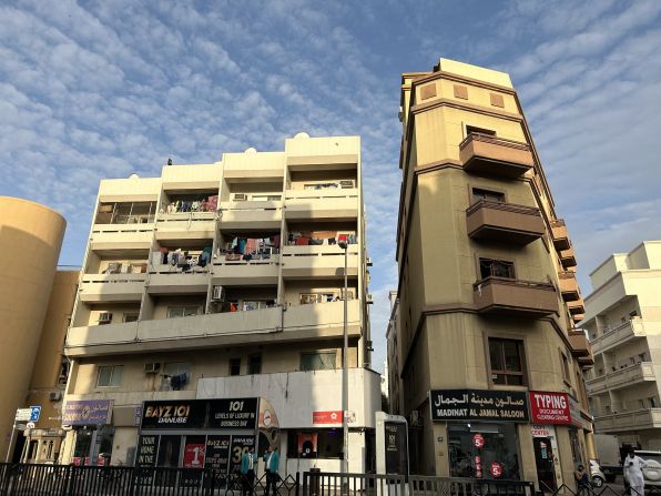 Adjacent to Al Fahidi Historical Neighborhood is the wider Al Fahidi area, where dilapidated historic buildings were razed in the 1970s and '80s to make way for new buildings.