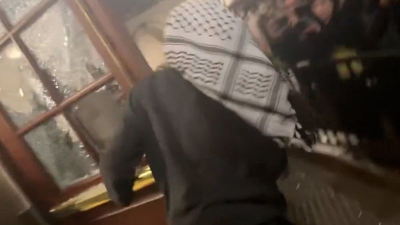 Video shows person smash glass at Columbia building | CNN Politics