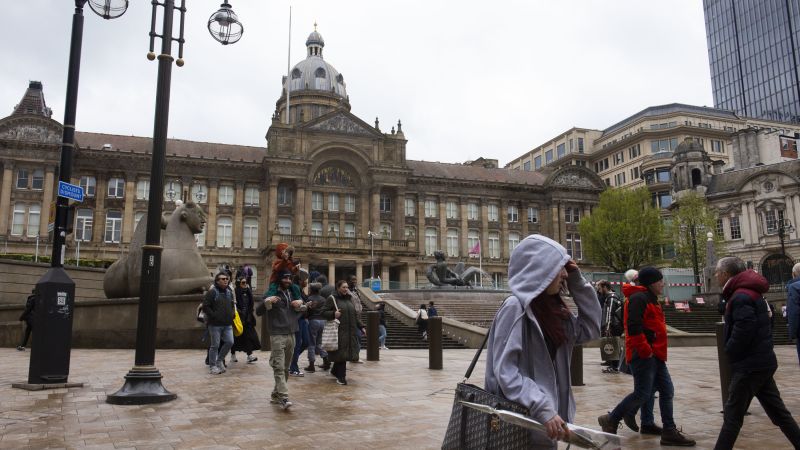 Britain’s local governments at ‘serious’ risk of ‘widespread collapse’ | CNN Business