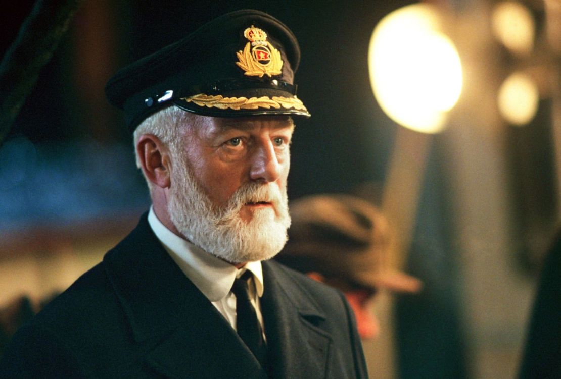 El actor <a href="/2024/05/05/muere-bernard-hill-actor-titanic-el-senor-de-los-anillos-trax">Bernard Hill</a>, más conocido por papeles de reparto en "Titanic" y la trilogía de "El Señor de los Anillos", falleció el 5 de mayo de 2024, según informó su agente a PA Media. Tenía 79 años.