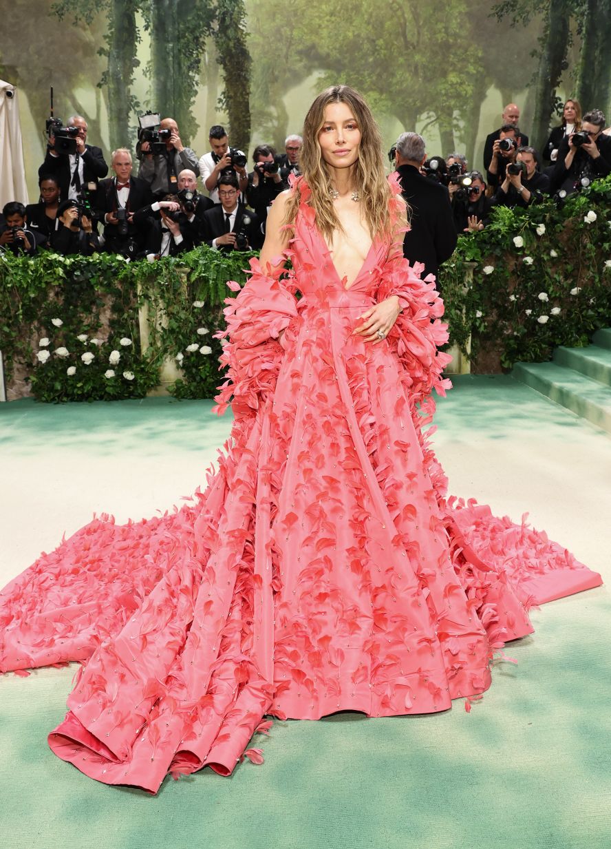 Jessica Biel wore a feathery pink dress from Tamara Ralph Couture. 