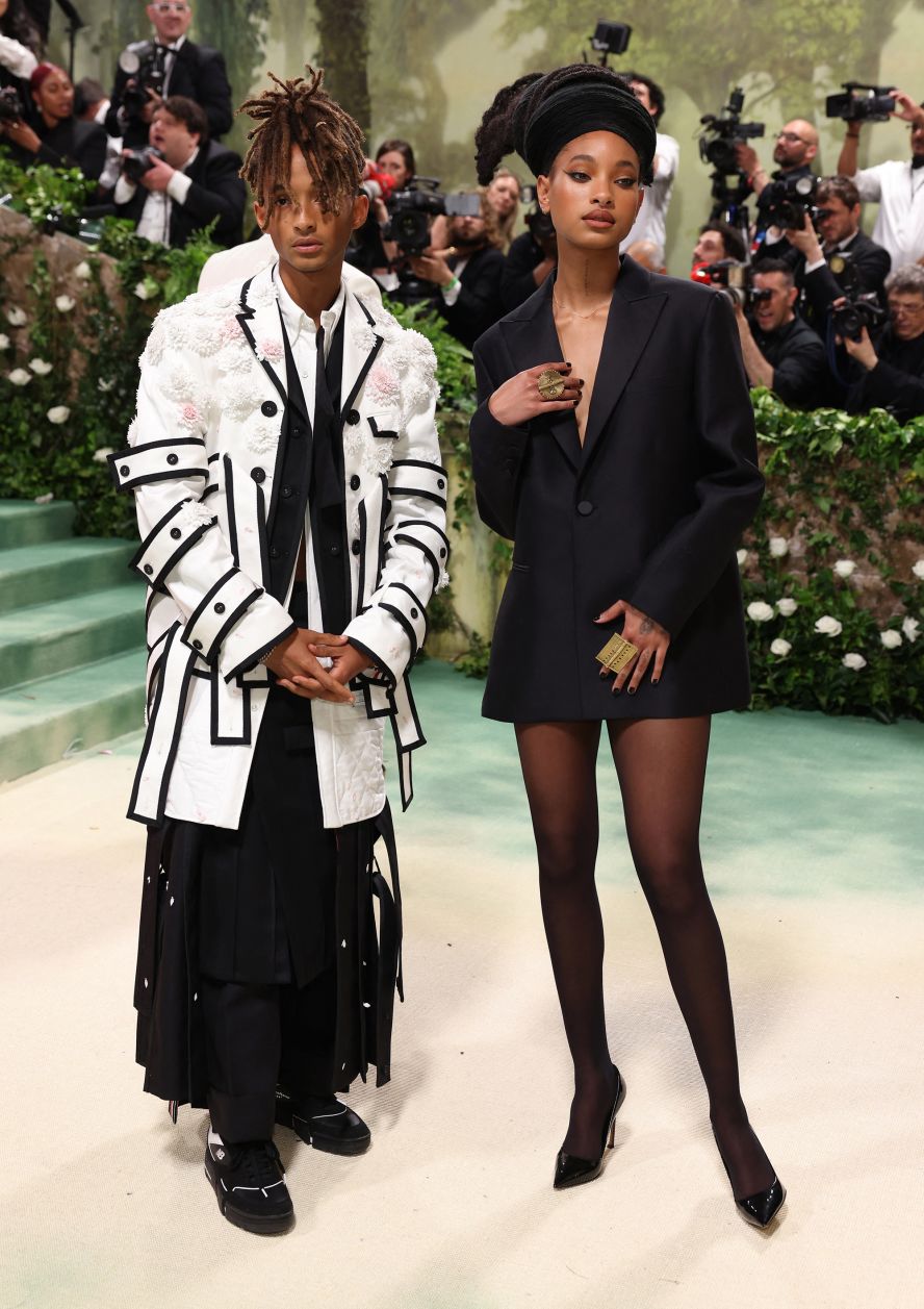 Jaden Smith wore custom Thom Browne, while Willow Smith wore a look by Dior Haute Couture. 