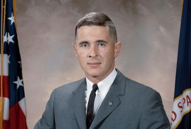 <a  target="_blank">William Anders</a>, a NASA astronaut who was one of the first three people to orbit the moon, died in a plane crash in Washington state, his son confirmed on June 7. He was 90.