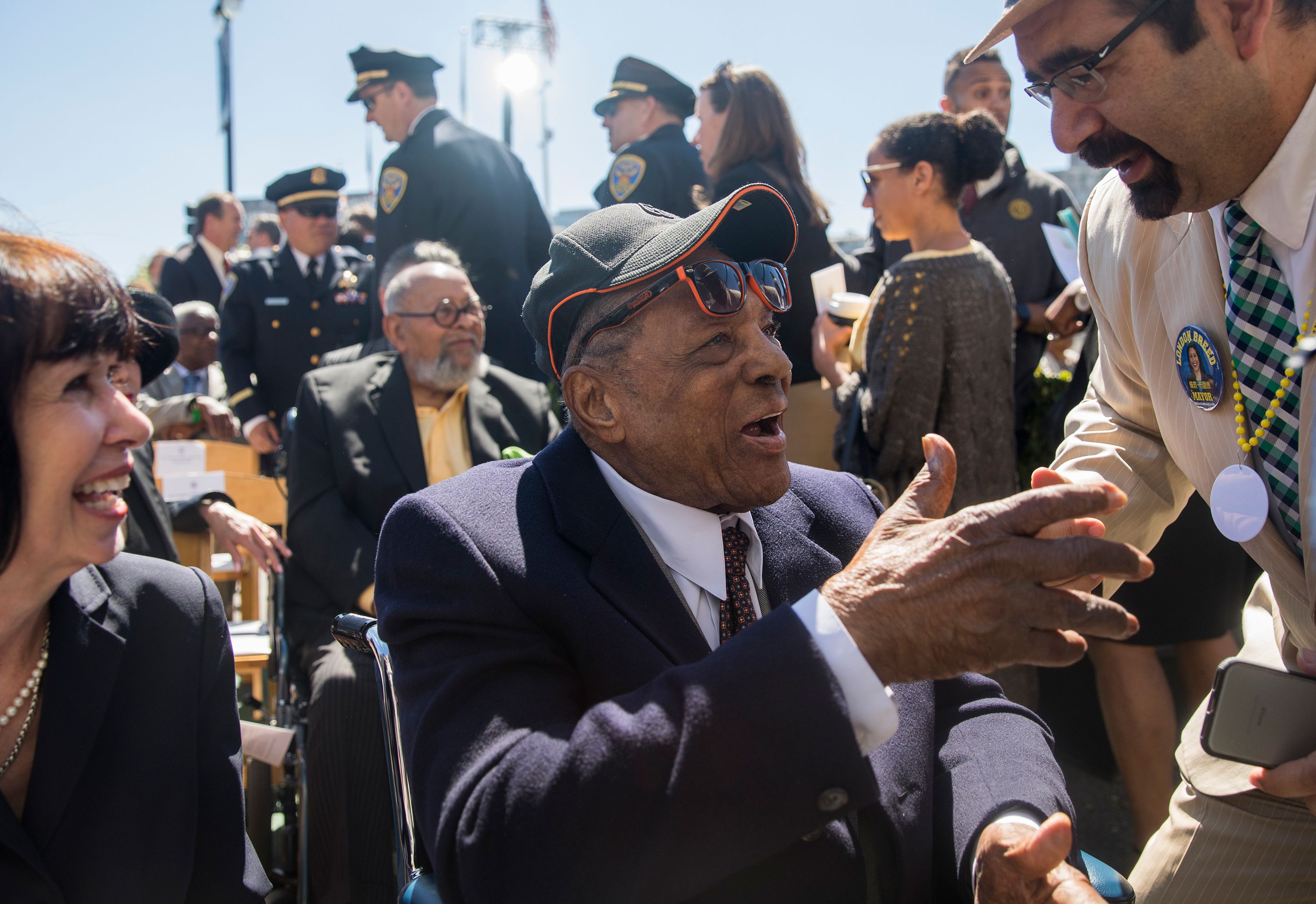 Mays greets attendees during the inauguration of Mayor London Breed.