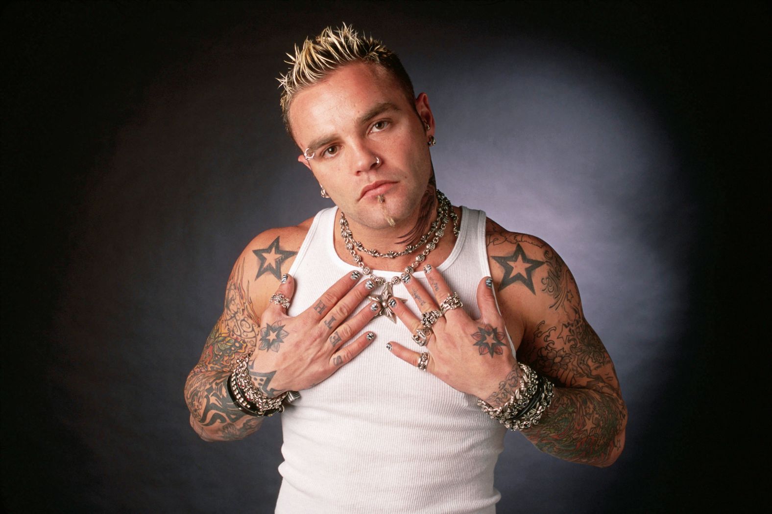 <a href="https://www.cnn.com/2024/06/25/entertainment/shifty-shellshock-death" target="_blank">Seth Binzer</a>, who went by the stage name Shifty Shellshock and was lead singer of the band Crazy Town, died on June 24, according to the Los Angeles County Medical Examiner's online records. His cause of death was listed as "deferred," pending additional investigation. He was 49.