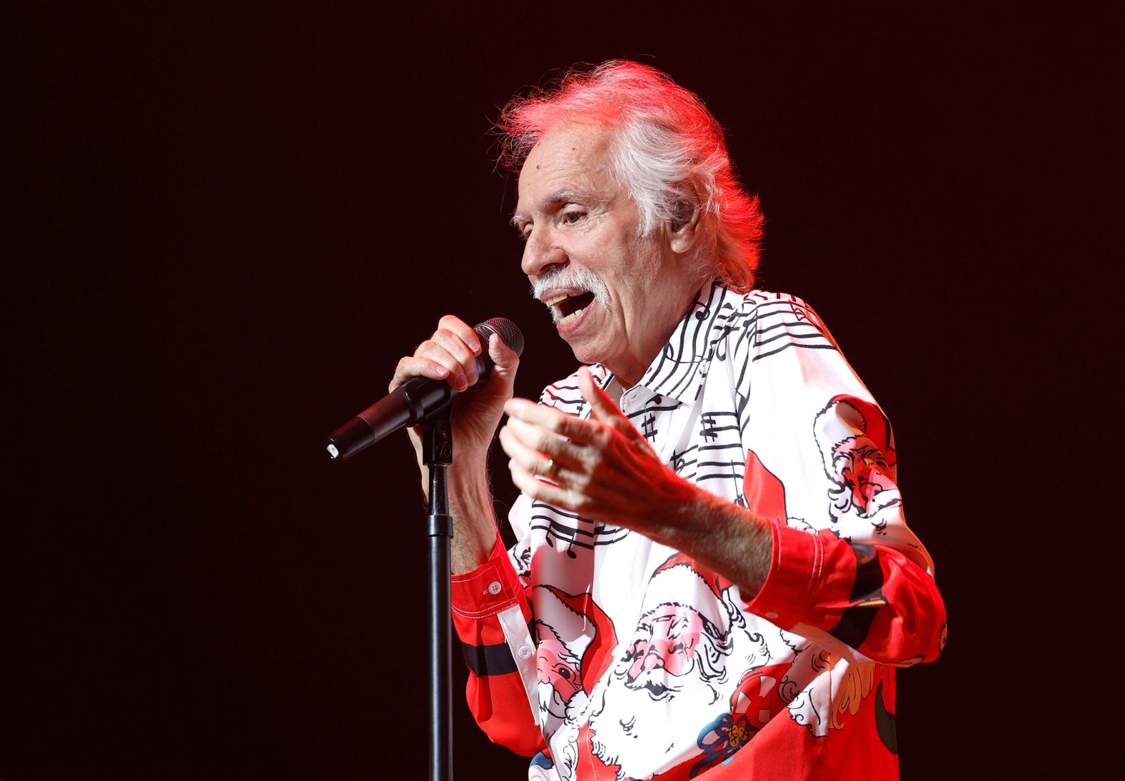 <a  target="_blank">Joe Bonsall</a>, who left the legendary singing group The Oak Ridge Boys after 50 years due to a neuromuscular disorder, died at the age of 76, his management team announced on July 9. Bonsall died from complications of amyotrophic lateral sclerosis, according to his representatives.