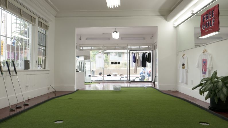 Whim’s flagship offering is its “Free Golf Initiative” <strong>-</strong> putting greens installed at seven pop-up stores across various US cities that invite passers-by to try the game free of charge.