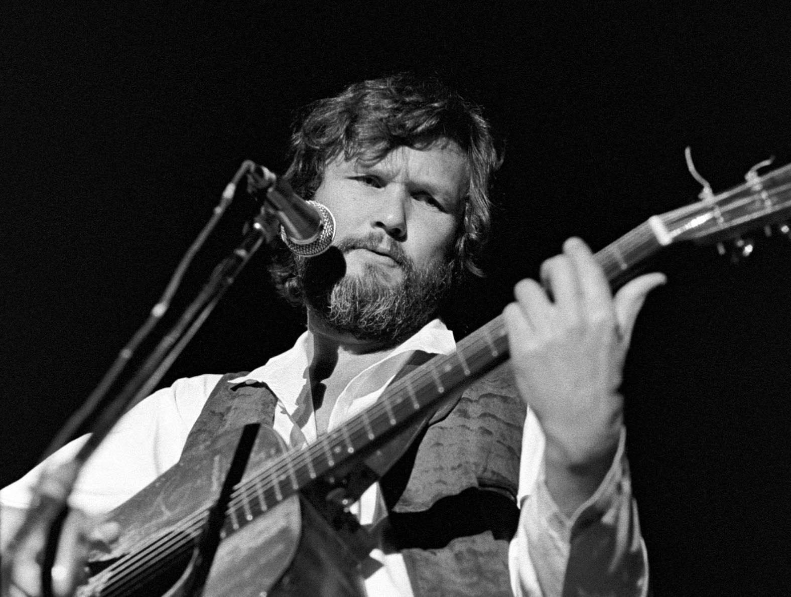 <a href="https://www.cnn.com/2024/09/29/entertainment/kris-kristofferson-singer-songwriter-dead/index.html" target="_blank">Kris Kristofferson</a>, a Rhodes scholar with a deft writing style and rough charisma who became a country music superstar and A-list Hollywood actor, died on September 28, his family spokesperson said. He was 88.