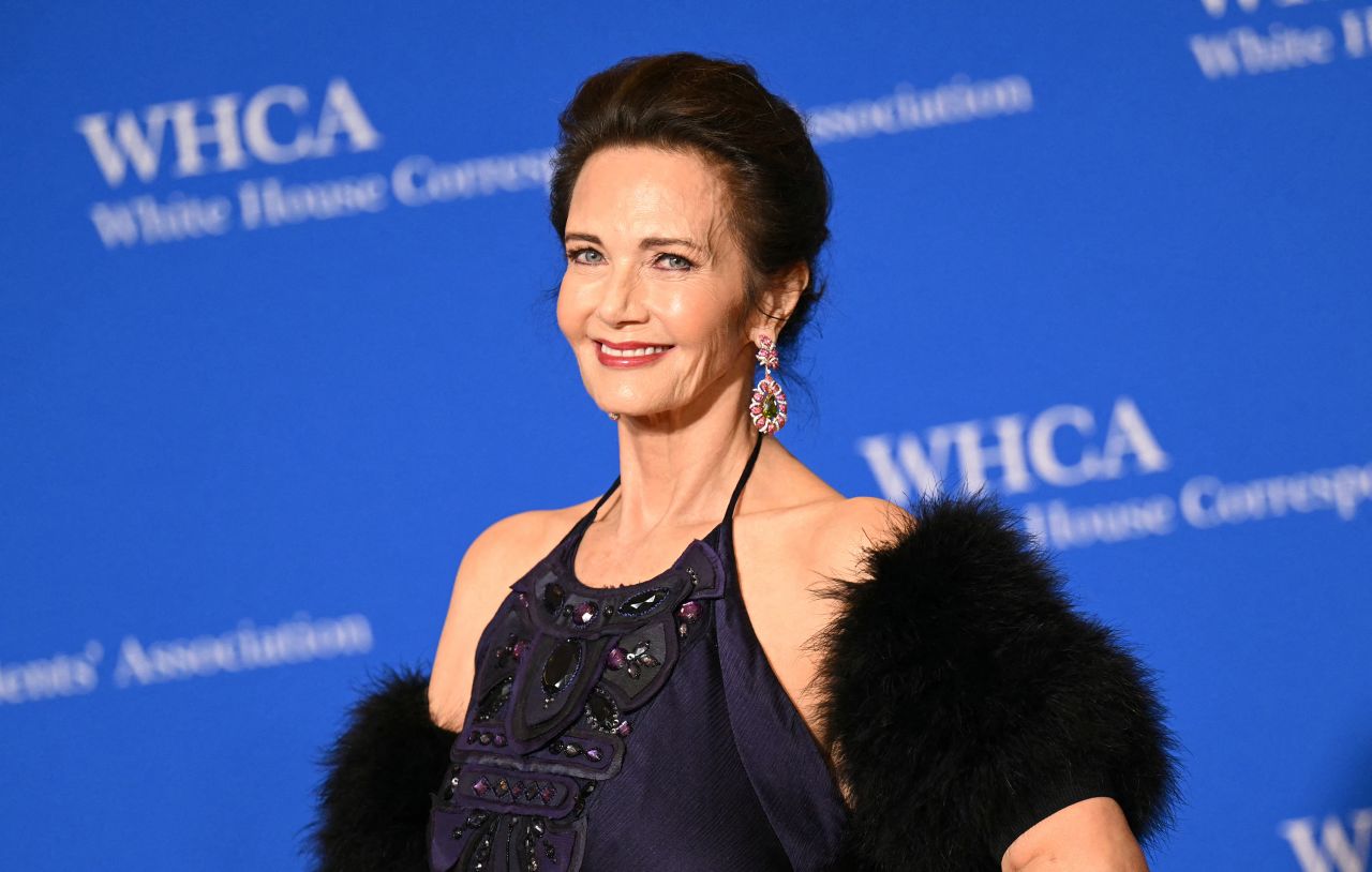 Actress Lynda Carter arrives for the White House Correspondents' Association (WHCA) dinner, in Washington, DC, on April 27.