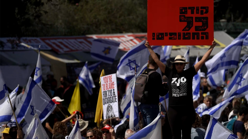 Video: IDF drops evacuation fliers over Gaza while protests underway in Jerusalem