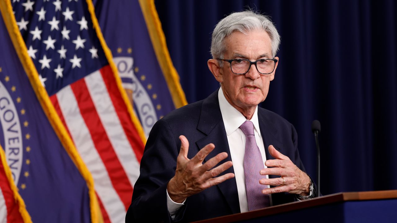 250822_FedChairPowell Thumb Clean.jpg