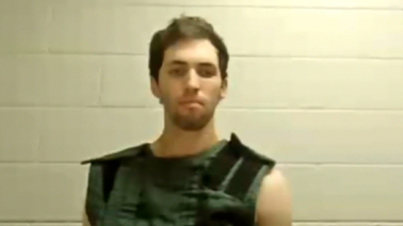 Вижте всички теми Връзка копирана Следвайте Прокурорите обвиниха Тайлър Робинсън