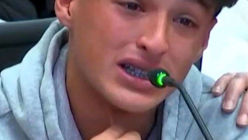 Teen gives emotional testimony on ICE raids at city council meeting