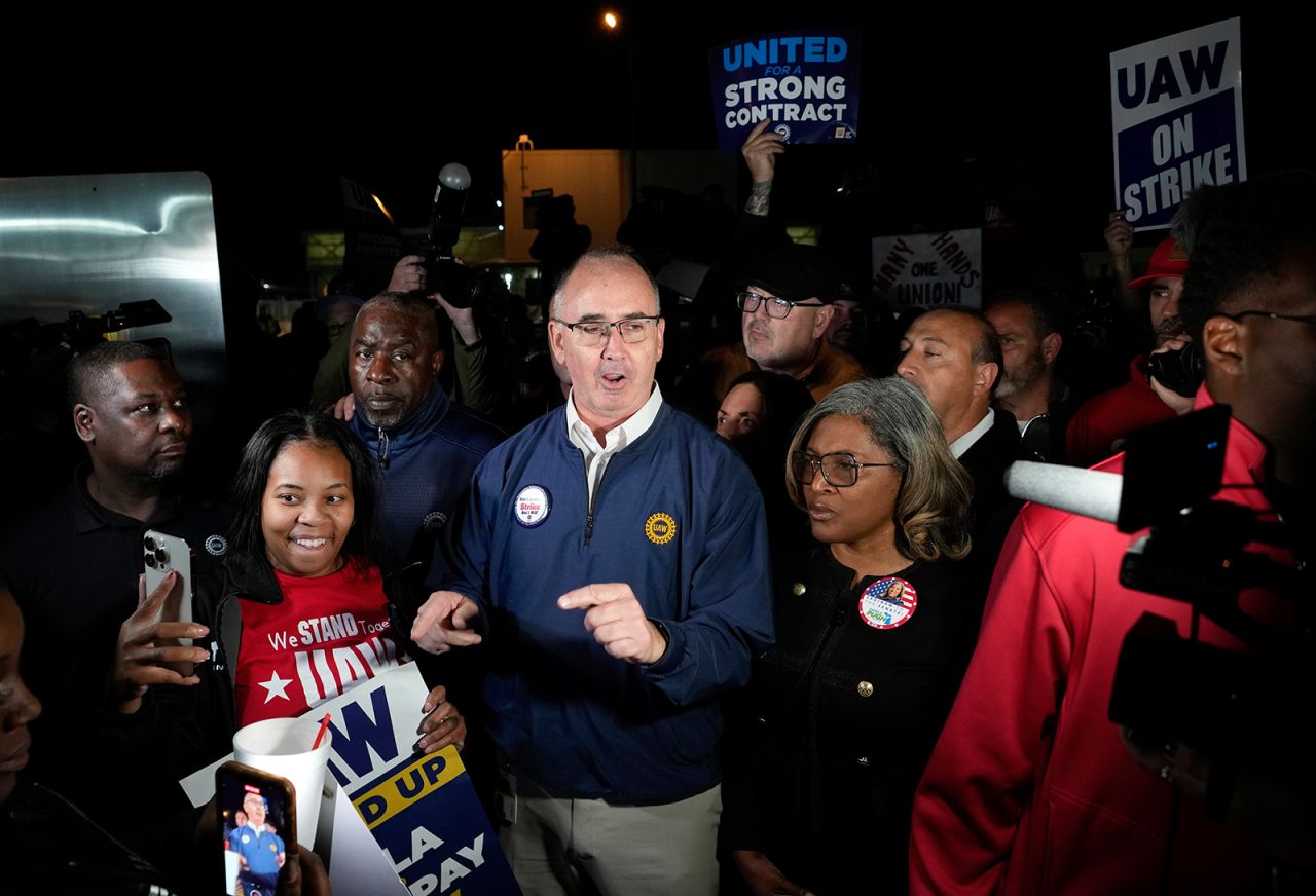 Shawn Fain speaks to union members striking at Ford's Michigan Assembly Plant in Wayne, Michigan, early Friday.