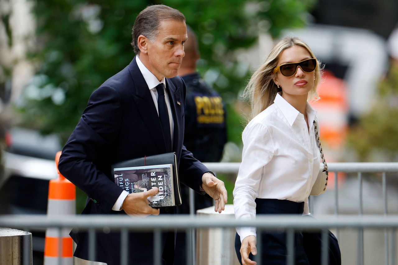 Hunter Biden and his wife Melissa Cohen Biden arrive to the J. Caleb Boggs Federal Building on June 6, in Wilmington, Delaware. 