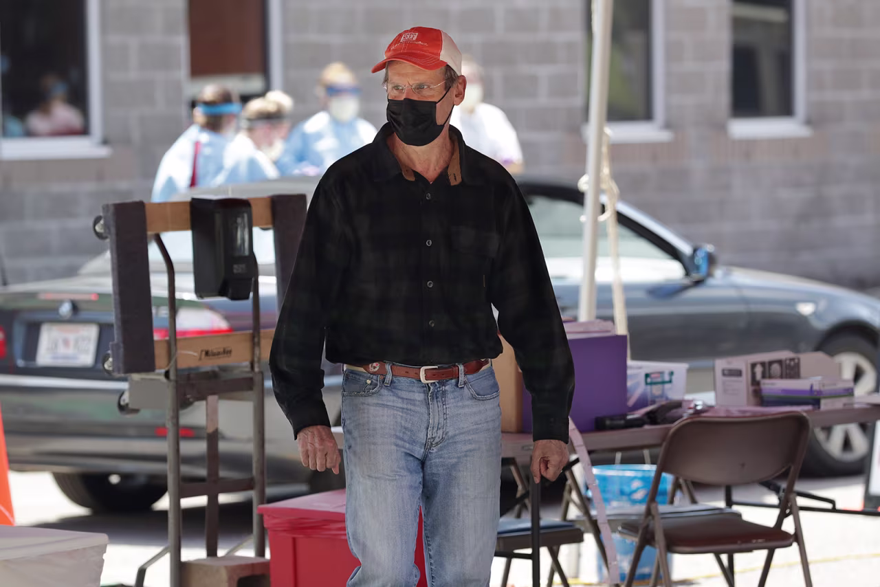 Tennessee Gov. Bill Lee visits a drive-through Covid-19 testing location on April 18, in Franklin, Tennessee.
