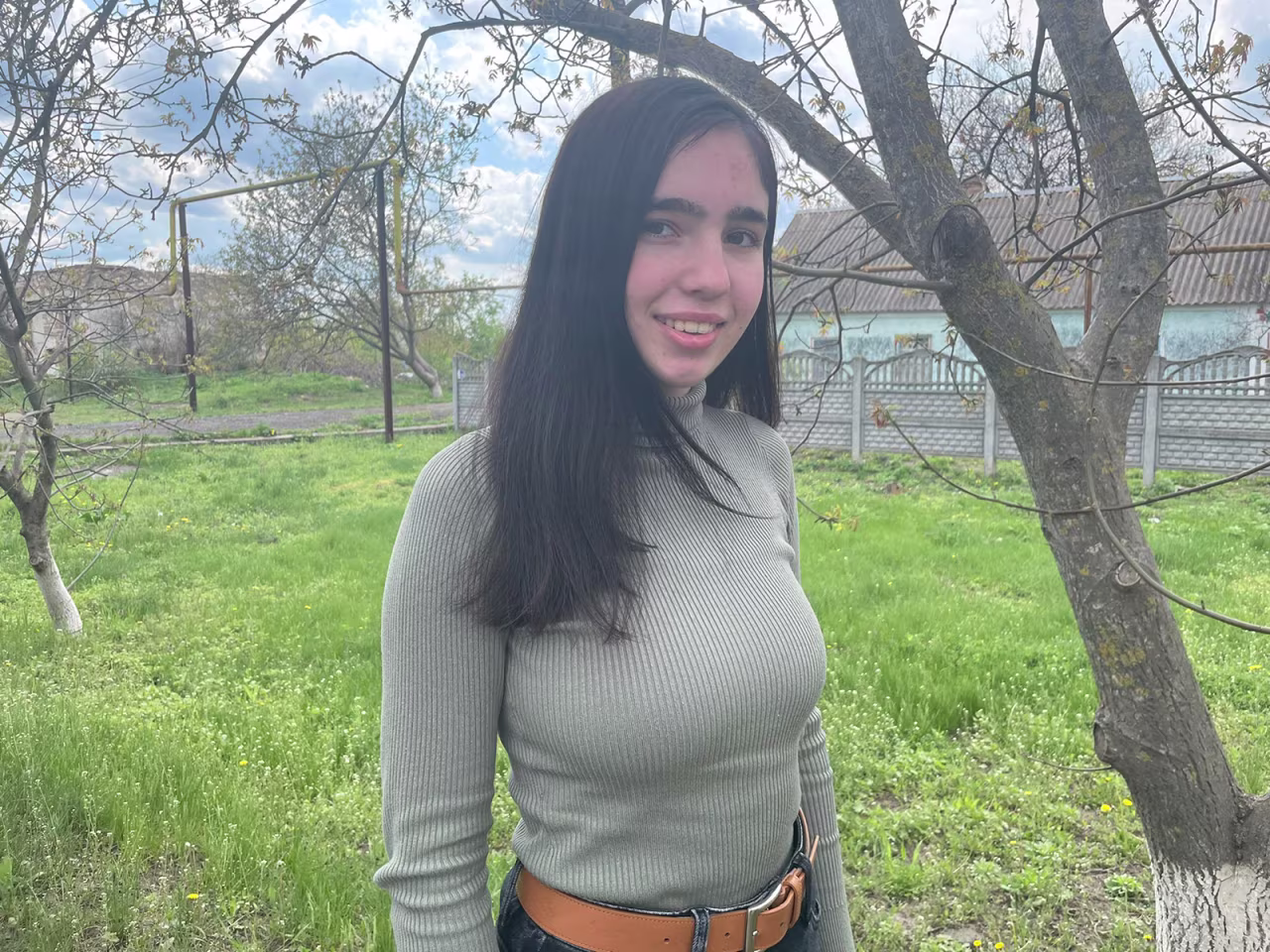 Olga, 17, told CNN her family began their journey early in the morning.