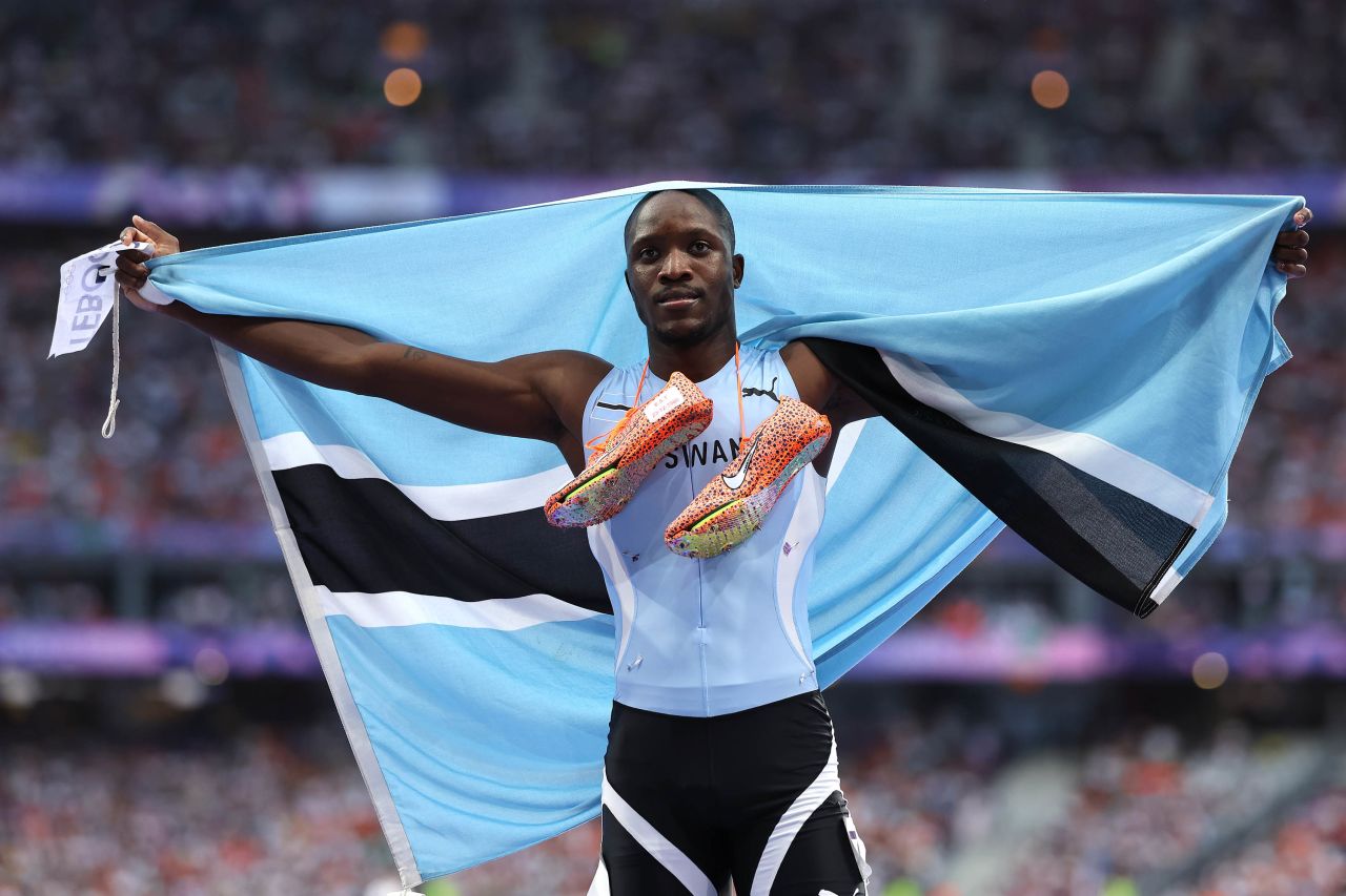 Letsile Tebogo of Team Botswana celebrates winning the gold medal after competing in the men's 200m final on August 8. 