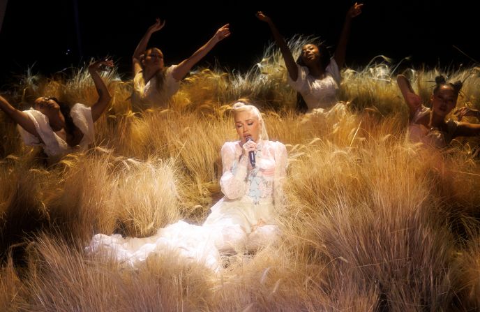 Gwen Stefani performs during the <a  target="_top" href="/newspapers?url=https://www.cnn.com/2025/05/27/entertainment/american-music-awards-2025-amas-winners">American Music Awards</a> in Las Vegas on Monday, May 26.