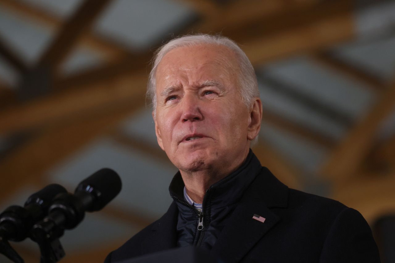 US President Joe Biden delivers remarks during a visit to Dutch Creek Farms in Northfield, Minnesota, on November 1. 