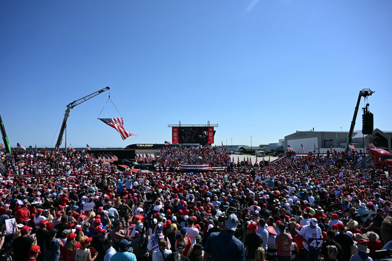 Supporters listen to former President Donald Trump speak at a campaign rally in Wilmington, North Carolina, on September 21.