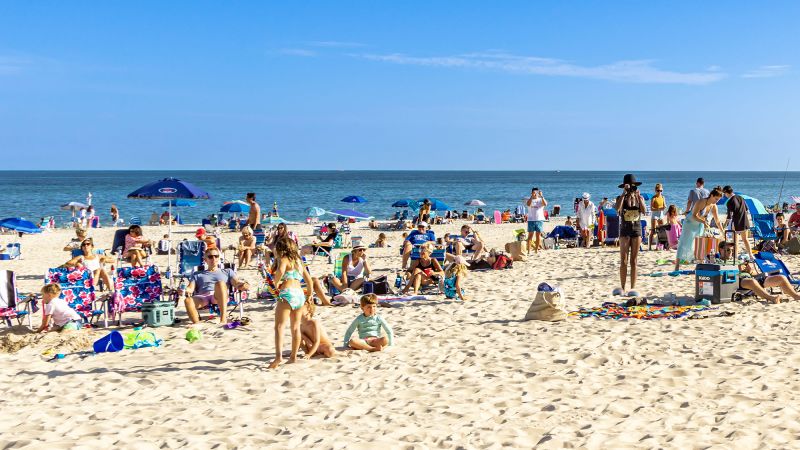 The top 10 US beaches for 2025, according to ‘Dr. Beach’