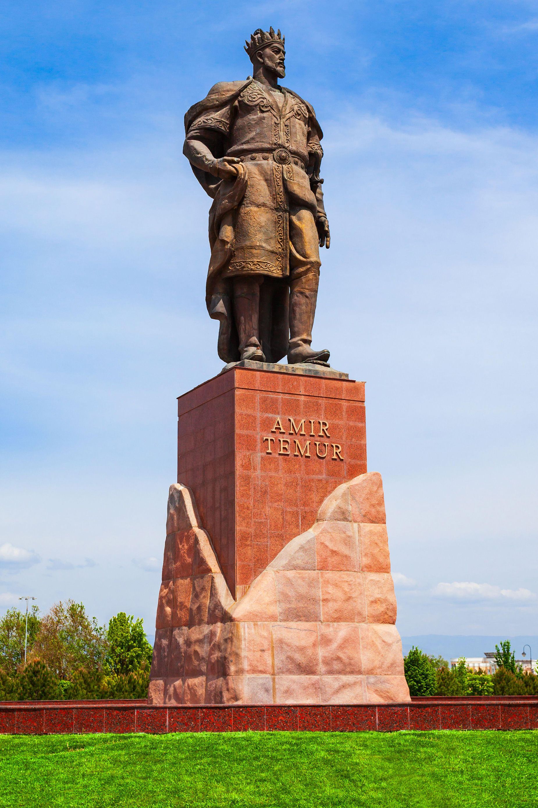 The monument to the Turco-Mongol conqueror Amir Timur in Shahrisabz,  Uzbekistan. Stock Photo