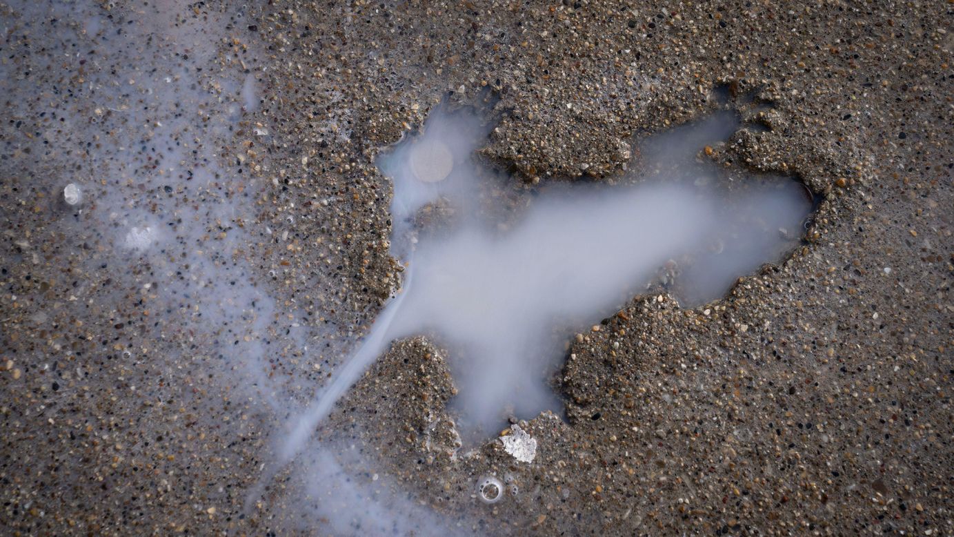 The Chicago rat hole became a hotspot for selfies in January 2024. The slab of sidewalk was removed in April 2024.